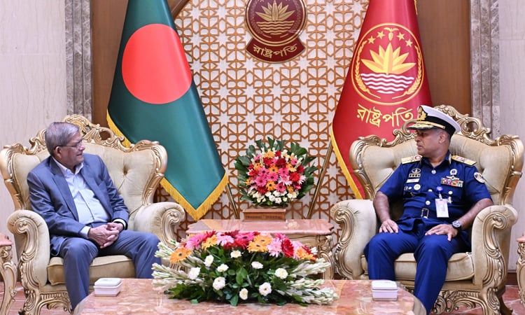 কোস্টগার্ডকে আরও কার্যকর ব্যবস্থা গ্রহণের আহ্বান রাষ্ট্রপতির