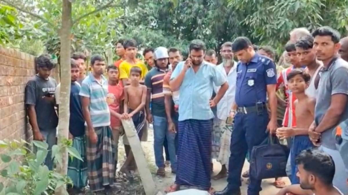 পঞ্চগড়ে বালুবোঝাই ট্রাকচাপায় নারীর মৃত্যু